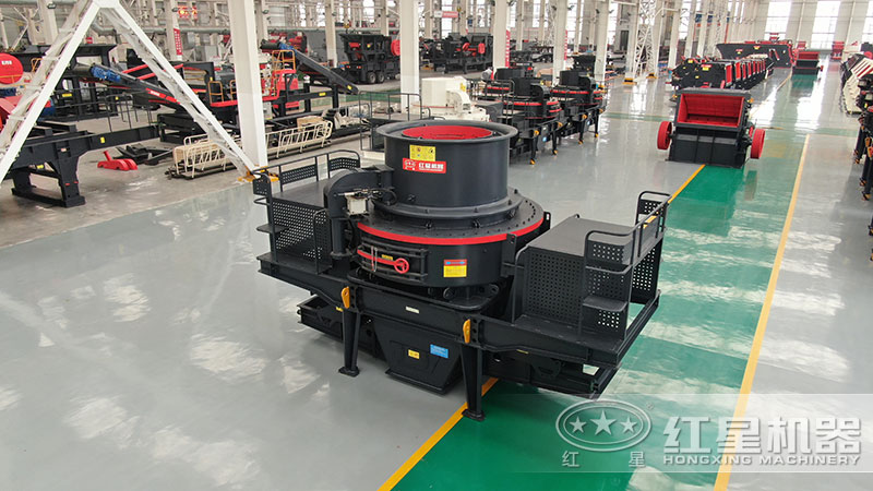 沖擊式制砂機，具有制砂和整形優(yōu)勢