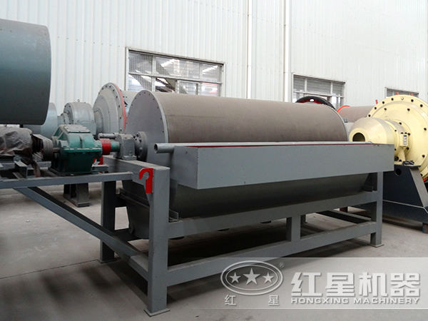 鐵礦粉磁選機設(shè)備