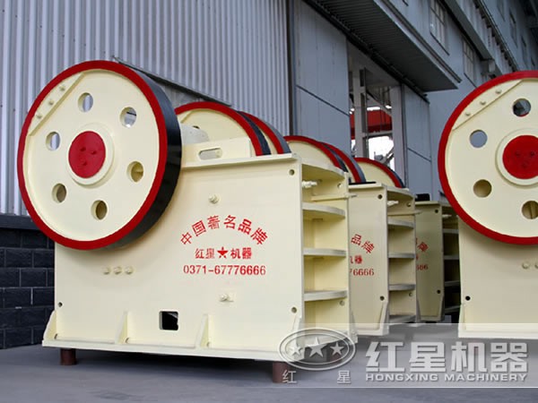 69鄂式破石機(jī)設(shè)備 69鄂式破石機(jī)設(shè)備