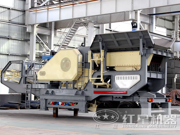 移動(dòng)式鵝卵石破碎機(jī) 移動(dòng)式鵝卵石破碎機(jī)