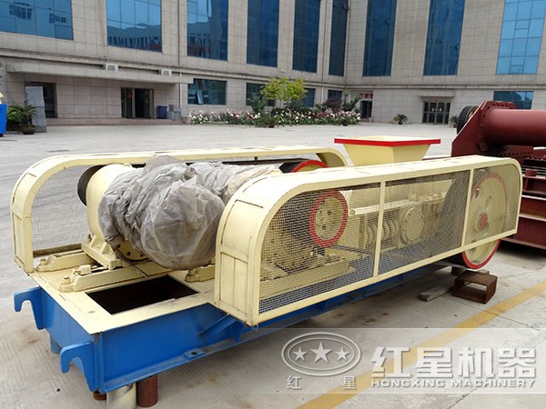 對輥式破碎機 對輥式破碎機
