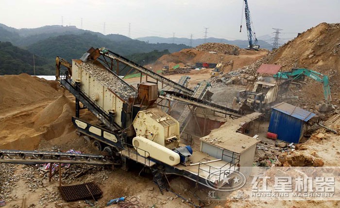 可移動式青石石子機(jī)現(xiàn)場 可移動式青石石子機(jī)現(xiàn)場