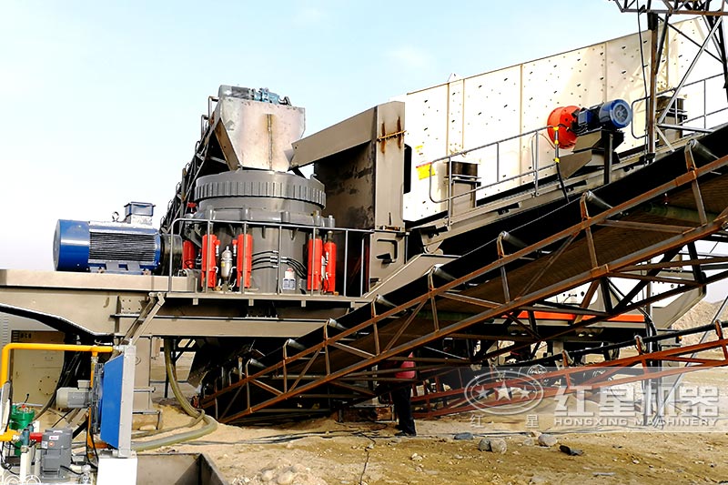 紅星移動(dòng)磕石機(jī)現(xiàn)場