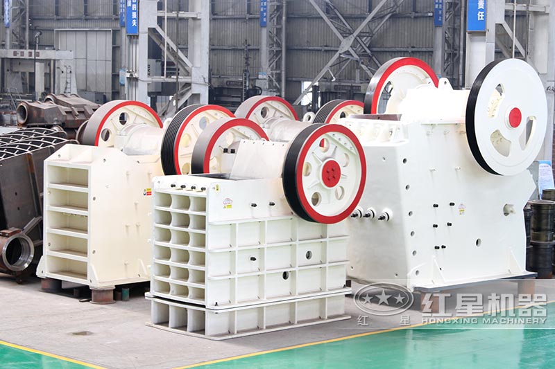 顎式破碎機(jī)型號(hào)多樣，現(xiàn)貨