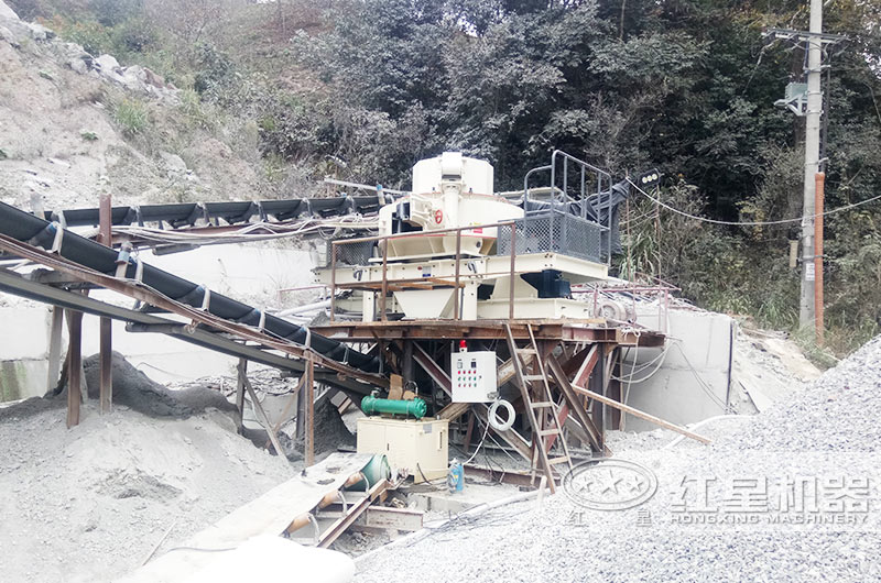 制砂機生產現(xiàn)場
