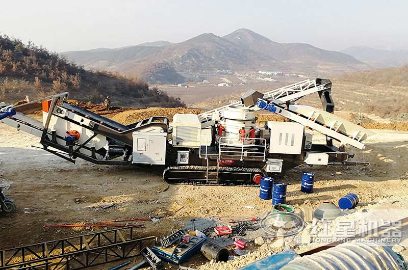 履帶式制砂機(jī)現(xiàn)場(chǎng)