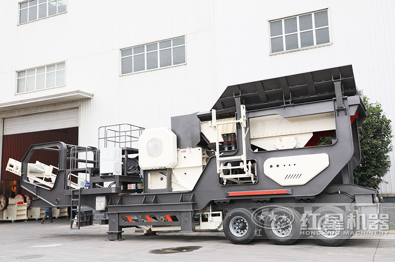 鄂破移動(dòng)石料破碎機(jī)，進(jìn)料口大，破碎力度強(qiáng)