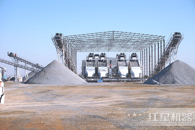 石英砂生產(chǎn)加工現(xiàn)場(chǎng)